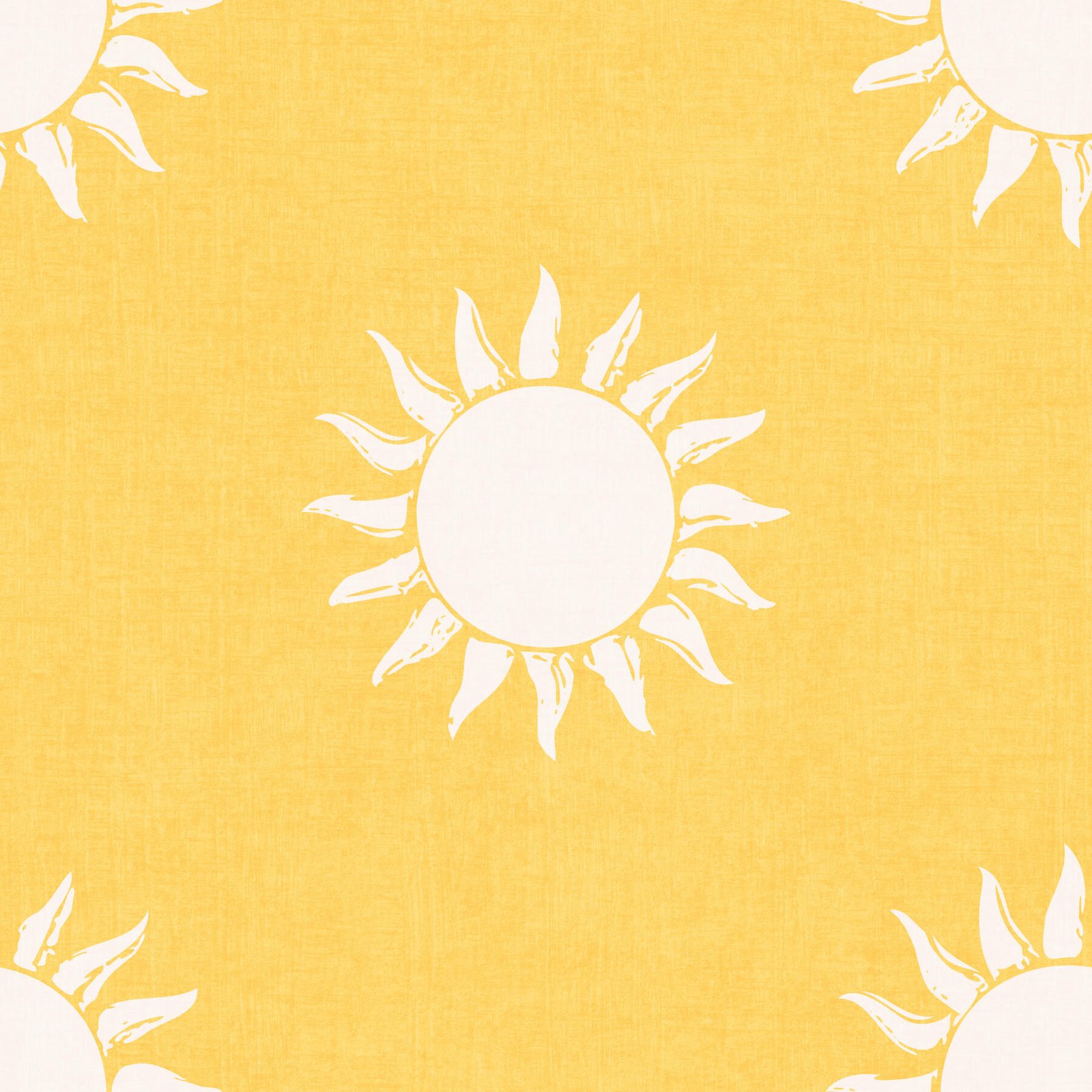 Mediterranean-Mini-White-Sun-Blender-On-Yellow-.jpg